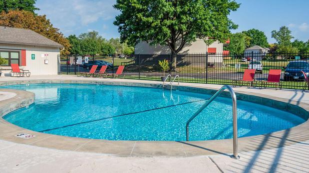 Images Applewood At The Cove Apartments