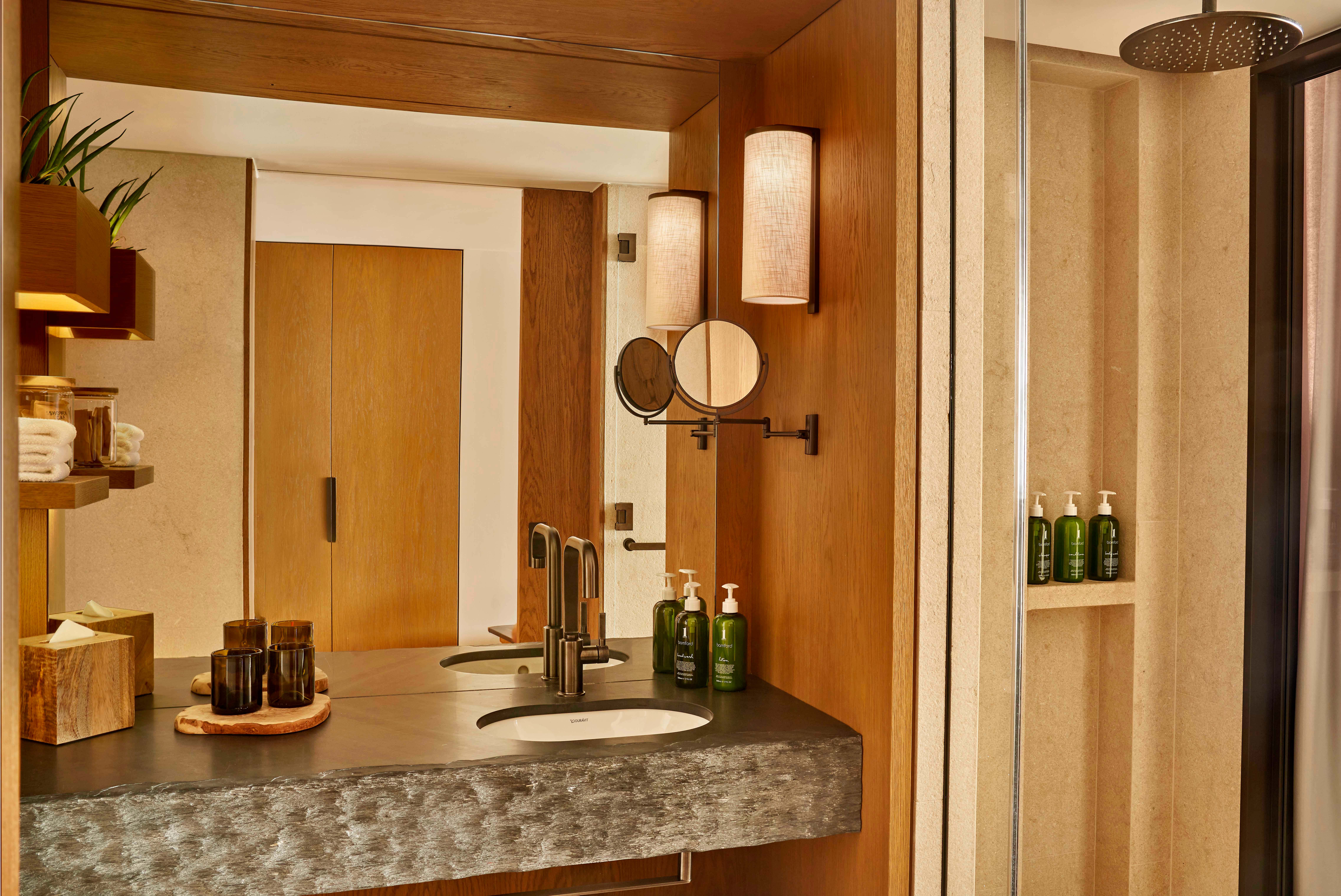 Terrace King Bathroom with Rain Shower