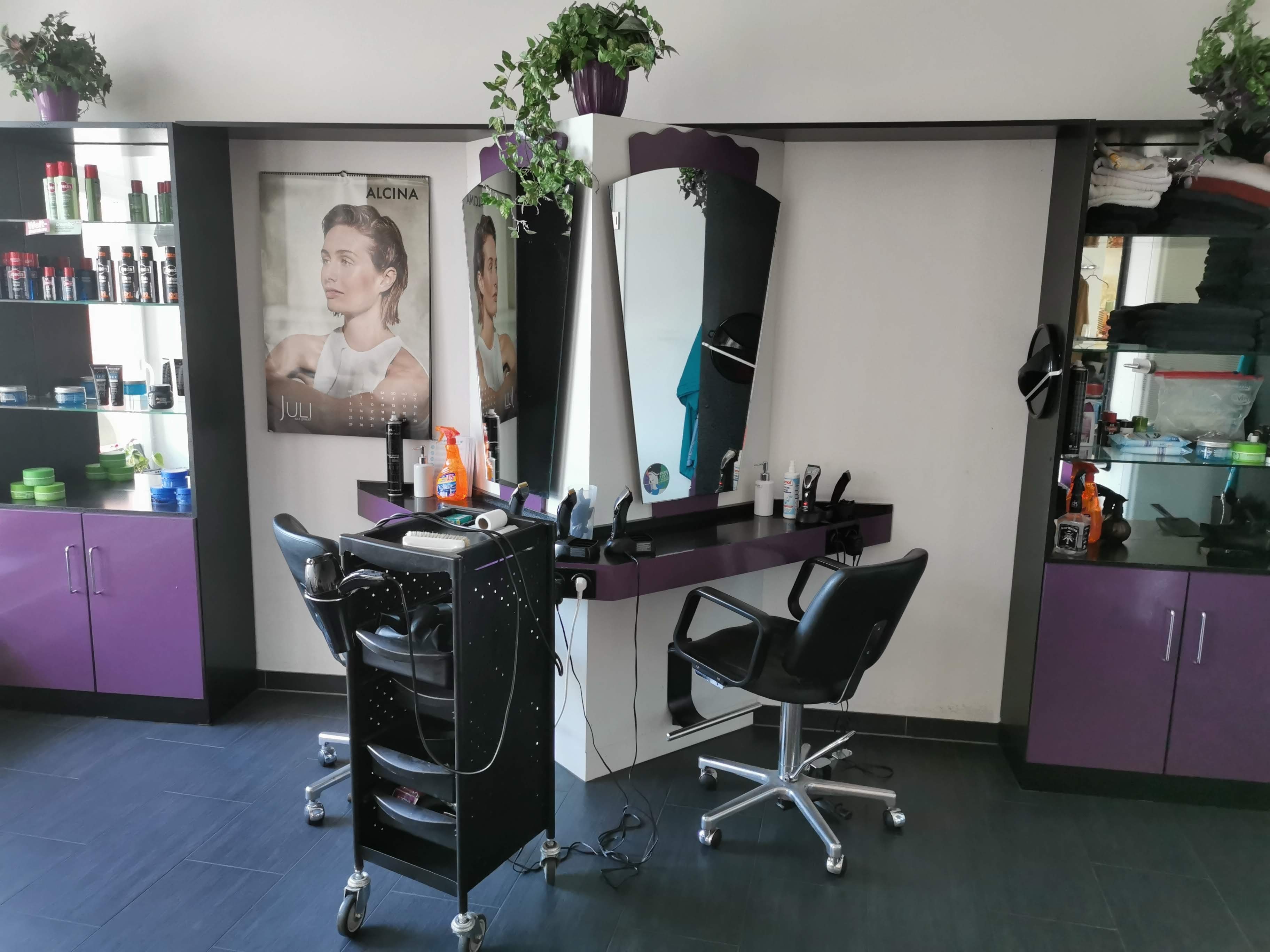 Bild 2 Neue Kompliment Friseur Kosmetik & Wellness GmbH in Schleiz