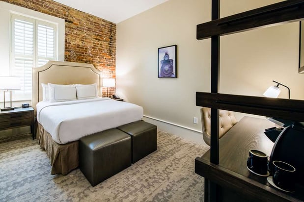 Images Hotel Florence, Tapestry Collection by Hilton
