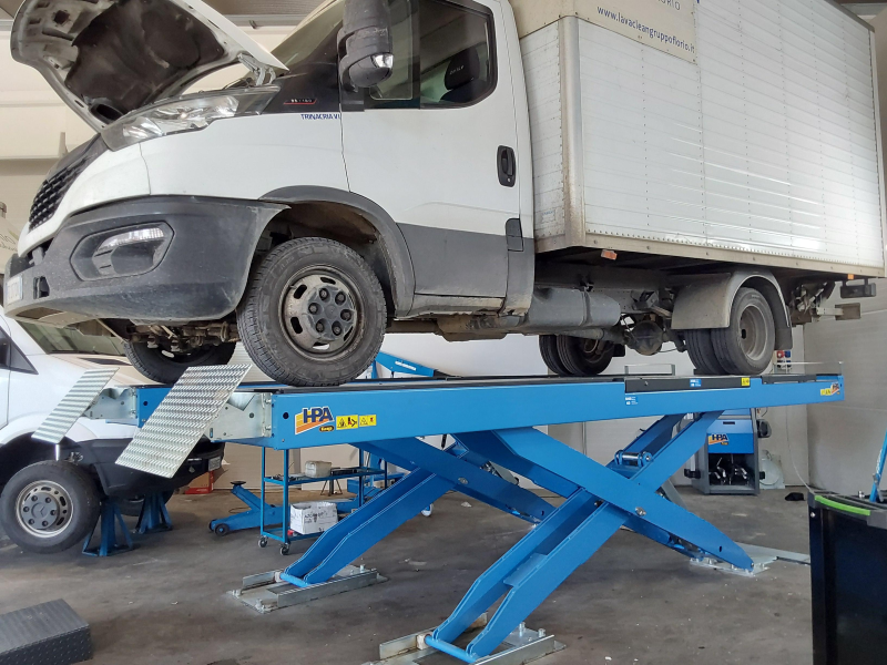 Images Diana service e parts officina