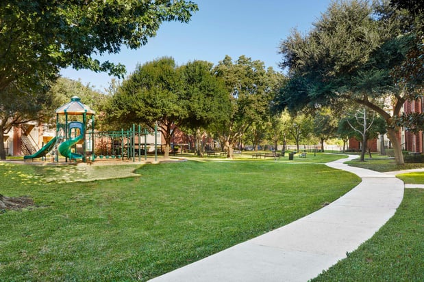 Images Camden Sugar Grove Apartments