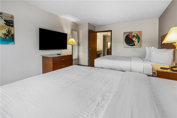 Images Best Western Ambassador Inn & Suites