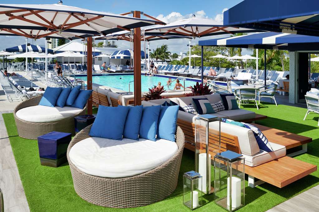 Pool Bahia Mar Fort Lauderdale Beach - a DoubleTree by Hilton Hotel Fort Lauderdale (954)764-2233