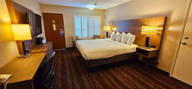 Images Best Western Plus Stovall's Inn