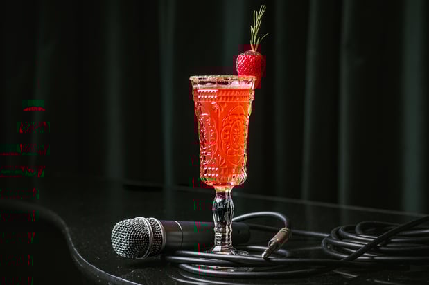 Images Caspian's Rock & Roe