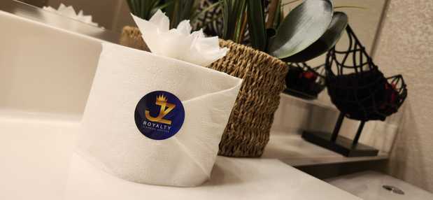 Images JZ Royalty Cleaning Services