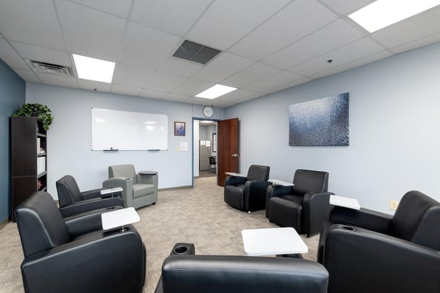 Images Pasadena Villa Outpatient Treatment Center - Quad Cities