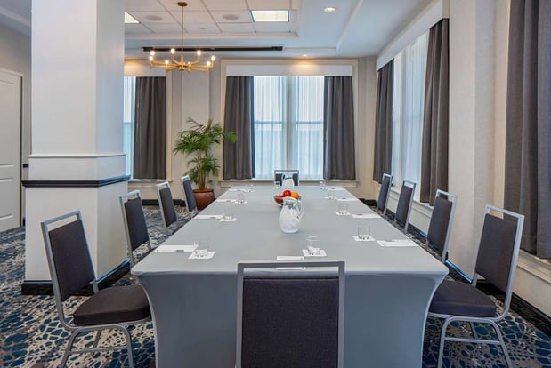 Images Hilton Garden Inn Jackson Downtown