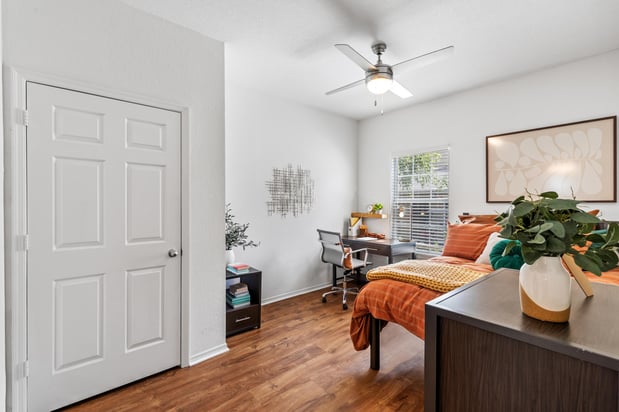 Images University Club Apartments