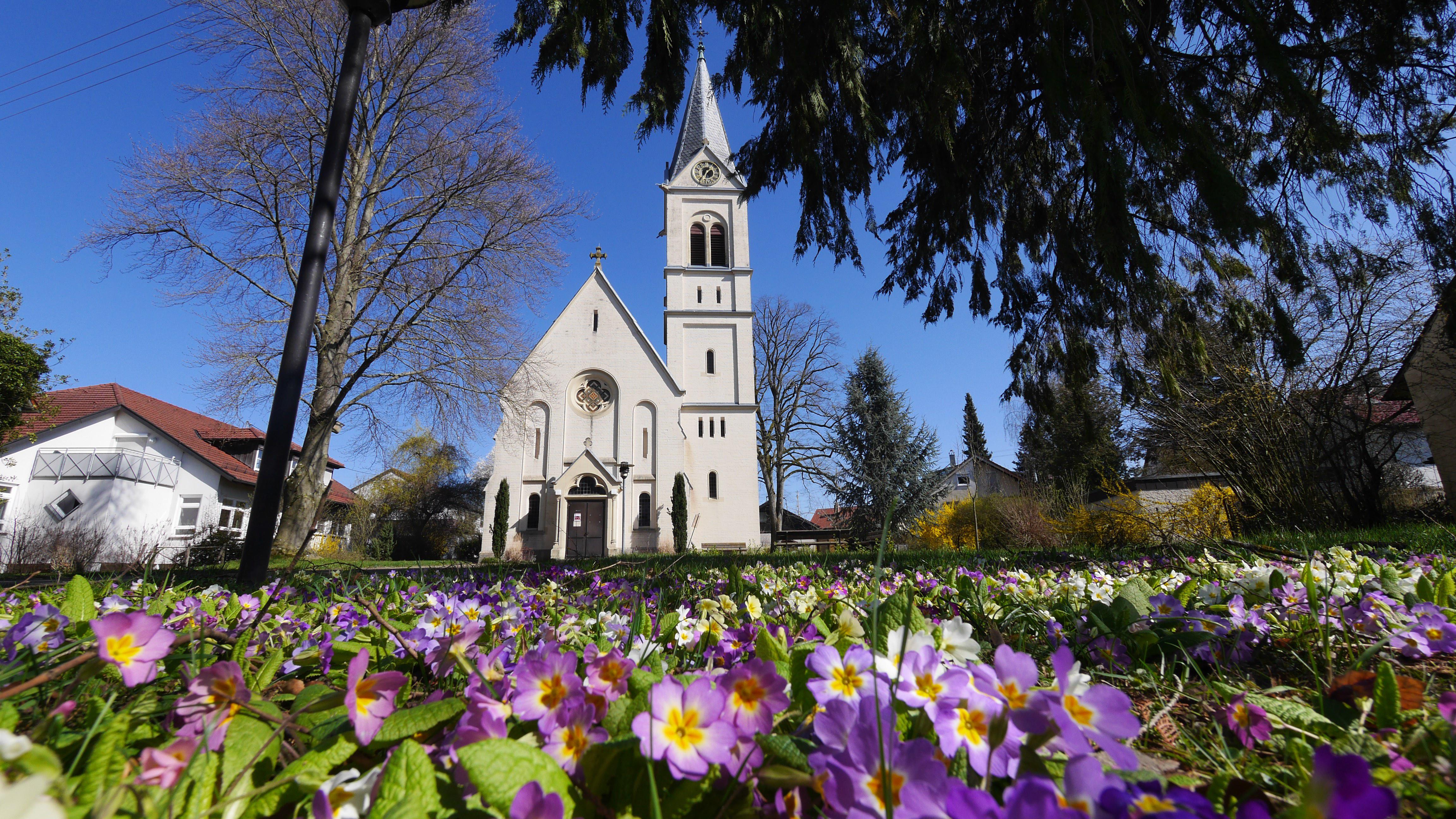 Evangelische Kirche - Evangelische Kirchengemeinde Großdeinbach, Kleindeinbacher Straße 11 in Schwäbisch Gmünd - Großdeinbach
