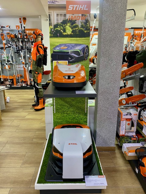 Images Stihl Szakkereskedés és Szerviz-Munkaruházat