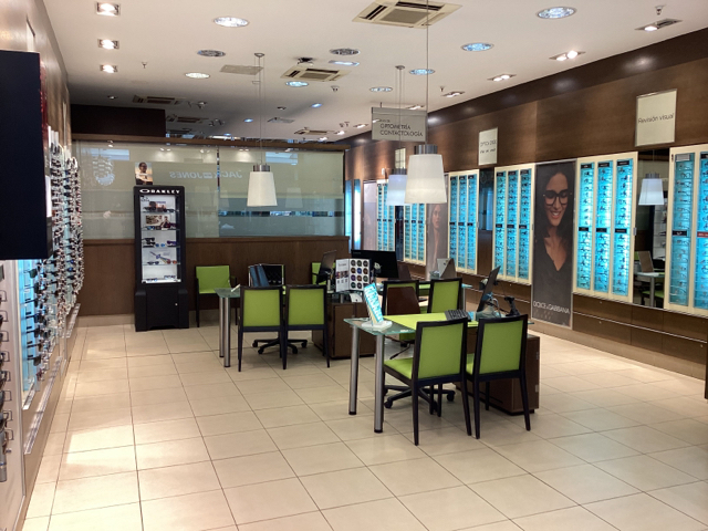 Images Optica2000 Centro Comercial Mediterráneo Almería