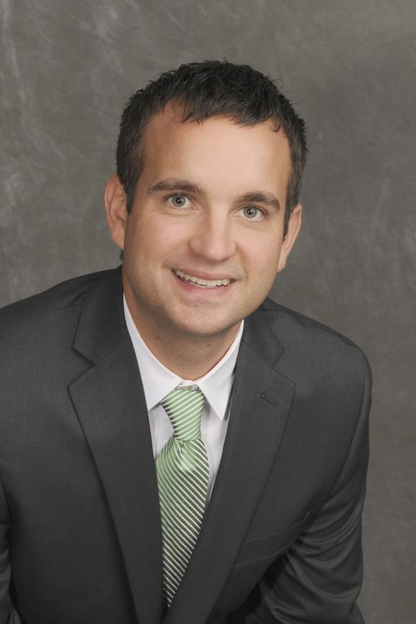 Edward Jones - Financial Advisor: Luke M Connell