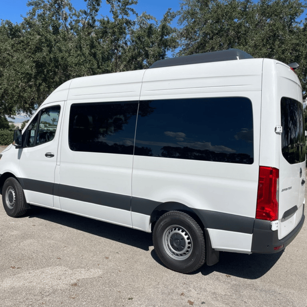 Images Carl's Van Rentals