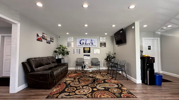 Images Georgia Luxury Automotive Lively