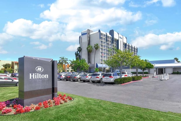 Images Hilton Irvine/Orange County Airport