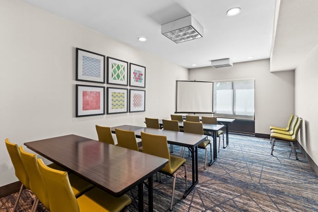 Images Holiday Inn Express & Suites Austin SW - Sunset Valley by IHG