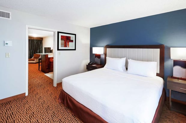 Images Embassy Suites by Hilton Dallas Market Center