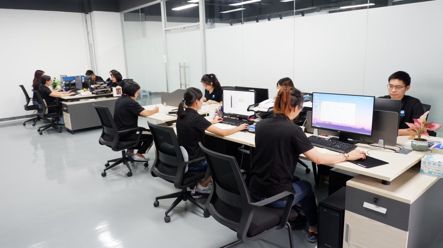 Amgoune E-Commerce, Werdstrasse 20a in Neuendorf