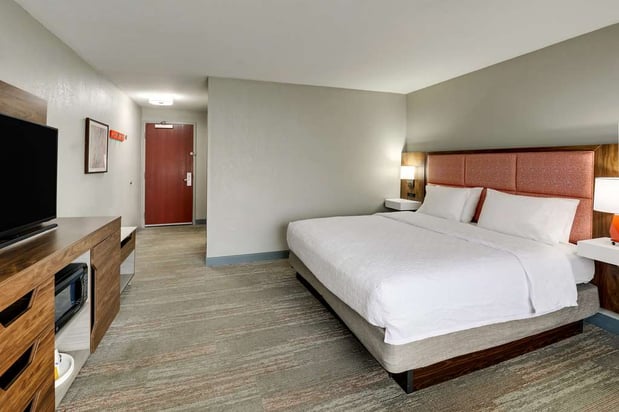 Images Hampton Inn & Suites St. Louis-Edwardsville