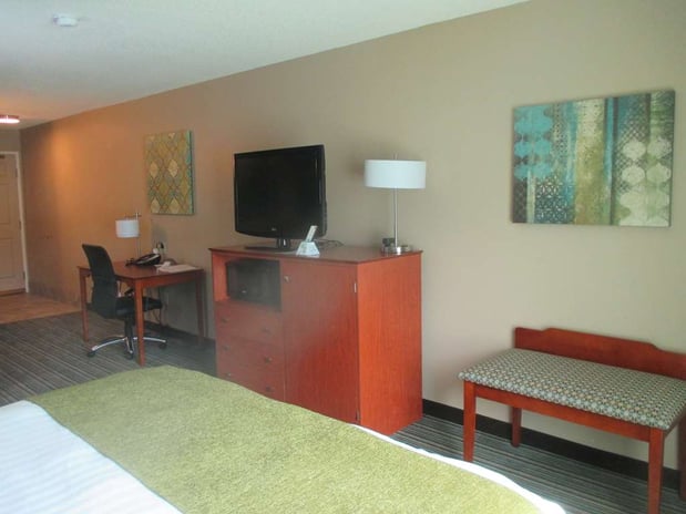 Images Best Western Plus Menomonie Inn & Suites