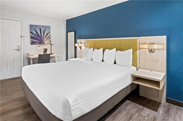 Images SureStay by Best Western Santa Monica