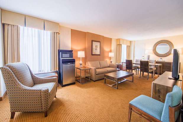 Images DoubleTree by Hilton Hotel Philadelphia Airport