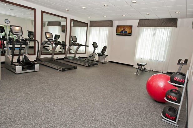 Images Holiday Inn Express & Suites Columbus - Easton Area by IHG