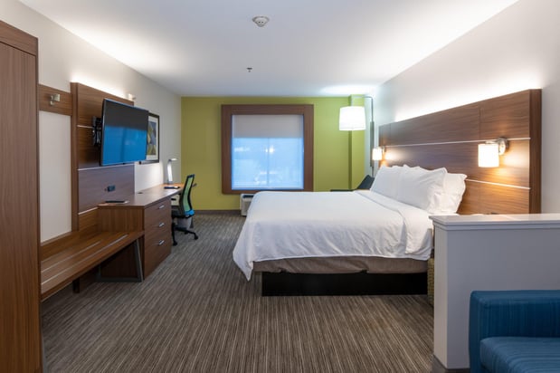 Images Holiday Inn Express & Suites Arlington (I-20-Parks Mall) by IHG