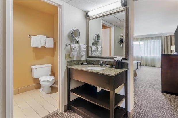 Images Best Western Plus Garden Court Inn