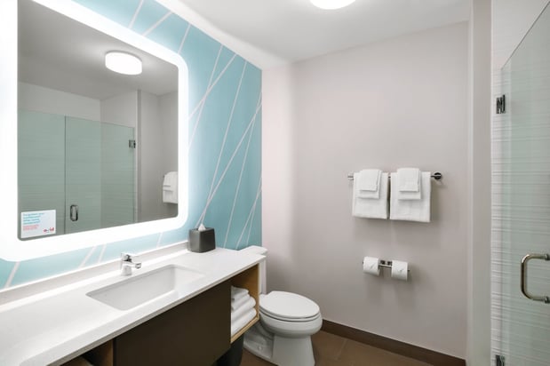 Images avid hotel Oklahoma City Airport by IHG