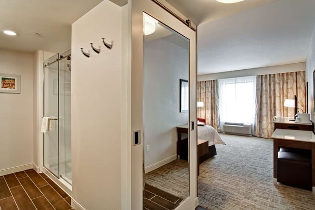 Images Hampton Inn & Suites Detroit/Troy