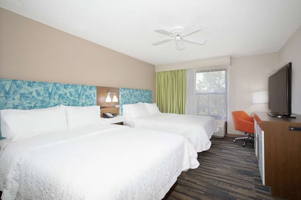 Images Hampton Inn & Suites Kansas City-Merriam