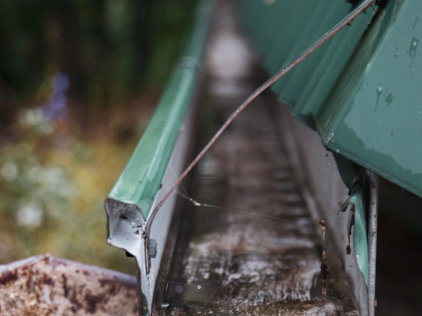 J & J Gutters LLC