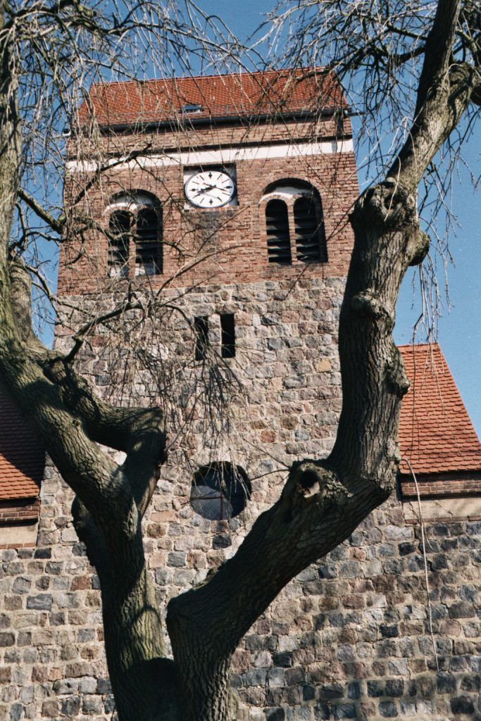 Kirche Klobbicke - Pfarrsprengel Trampe, Lindenstraße 25 in Breydin