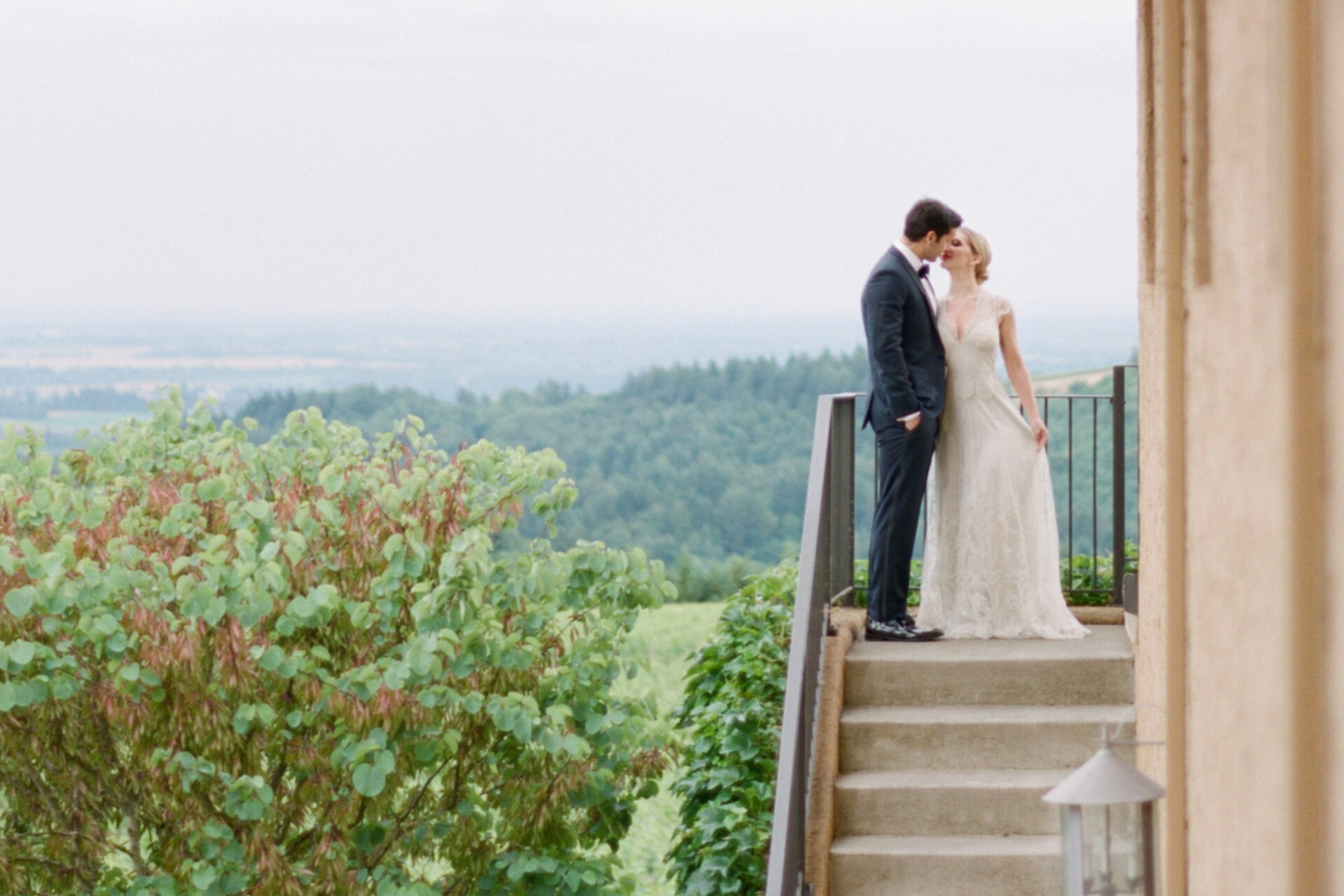 Black Walnut Inn & Vineyard Image