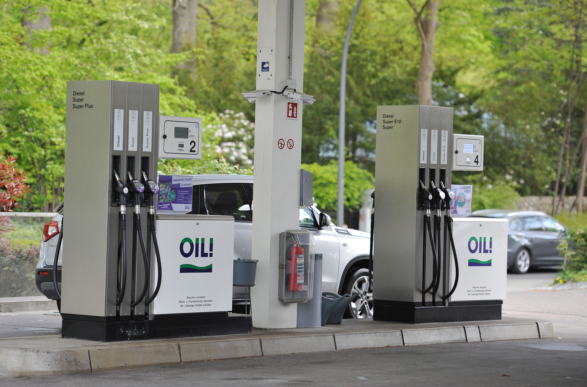 OIL! Tankstelle - OIL! Tankstelle Hamburg (Rolfinc …