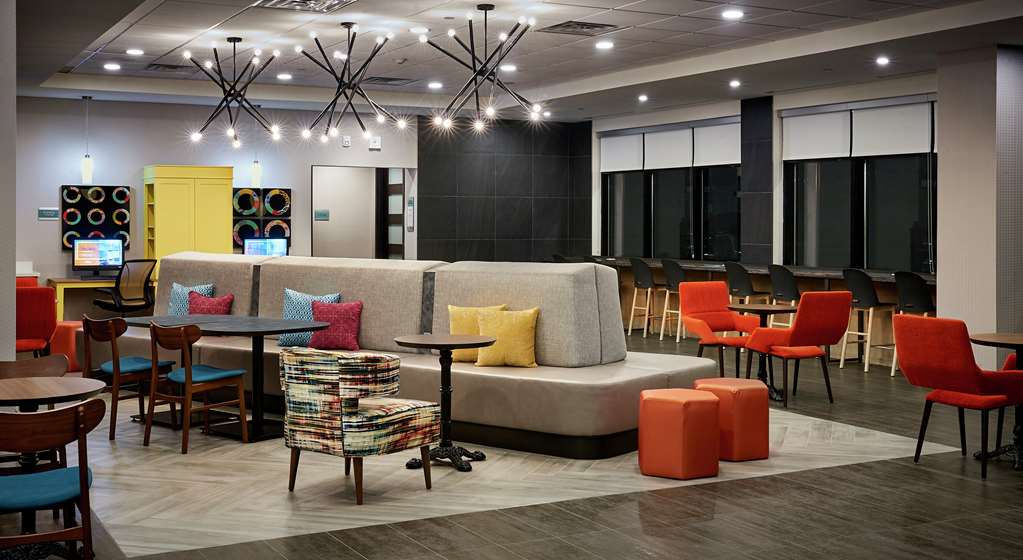 Lobby Home2 Suites by Hilton Brantford Brantford (226)368-3000