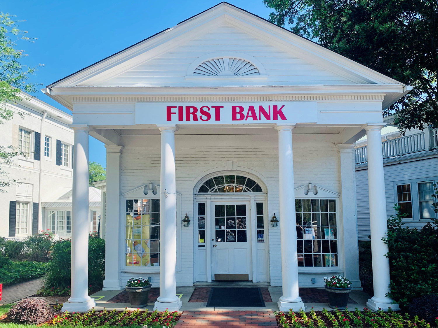 Come visit the First Bank Pinehurst Village branch on Chinquapin Road. Your local team will provide expert financial advice, flexible rates, business solutions, and convenient mobile options.