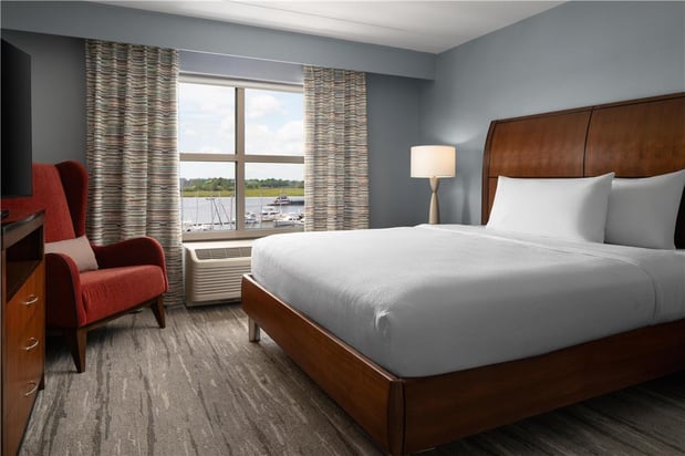 Images Hilton Garden Inn Charleston Waterfront/Downtown