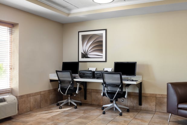 Images Candlewood Suites Omaha Airport by IHG