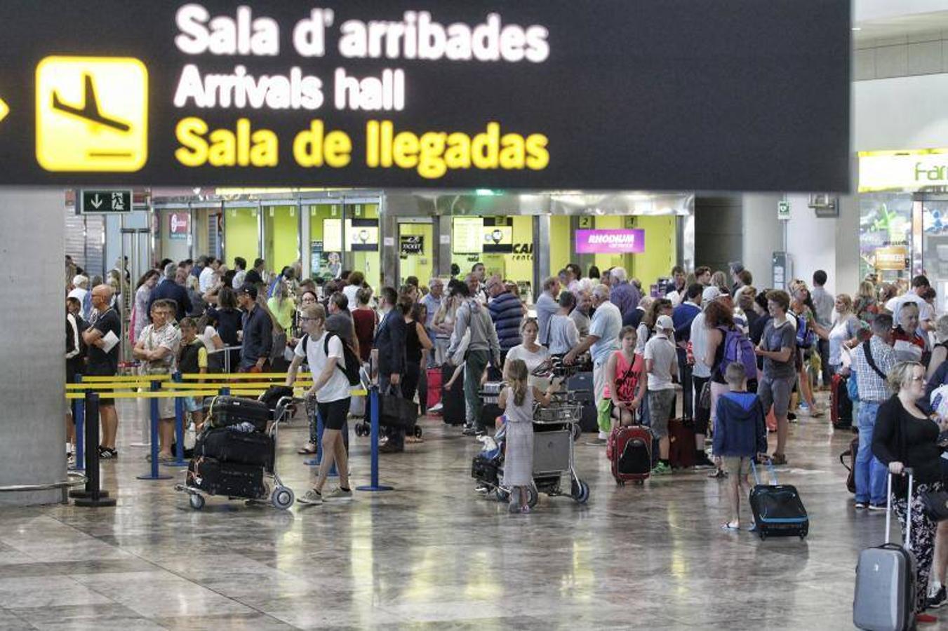 Images Exclusive Airport Service Taxi
