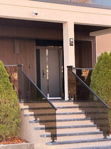 Images UnitedPorte — Doors/Windows/Kitchens/Vanities/Floor