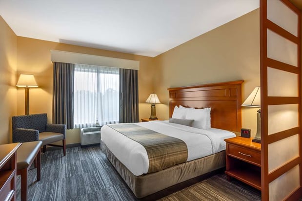 Images Best Western Plus University Park Inn & Suites