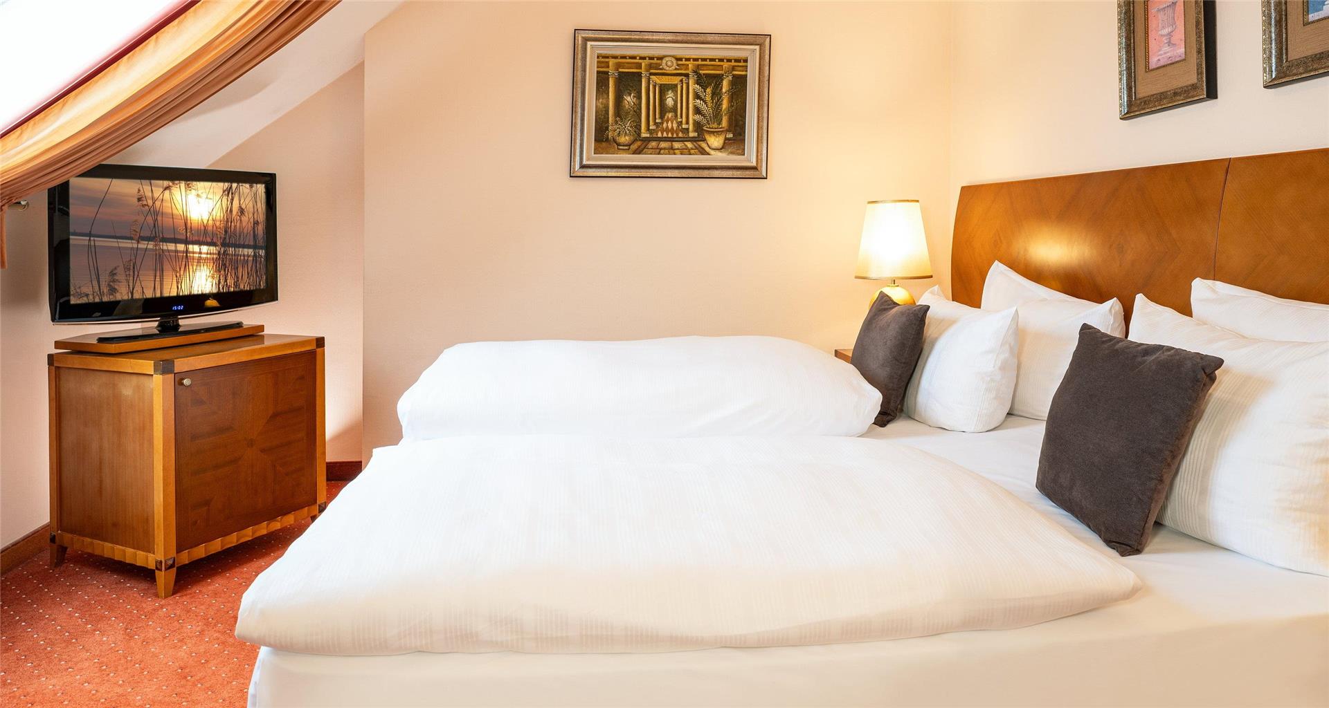 Best Western Victor's Residenz-Hotel Rodenhof, Kálmánstraße 47-51 in Saarbruecken