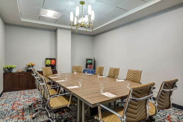 Images Hilton Garden Inn Boston/Waltham