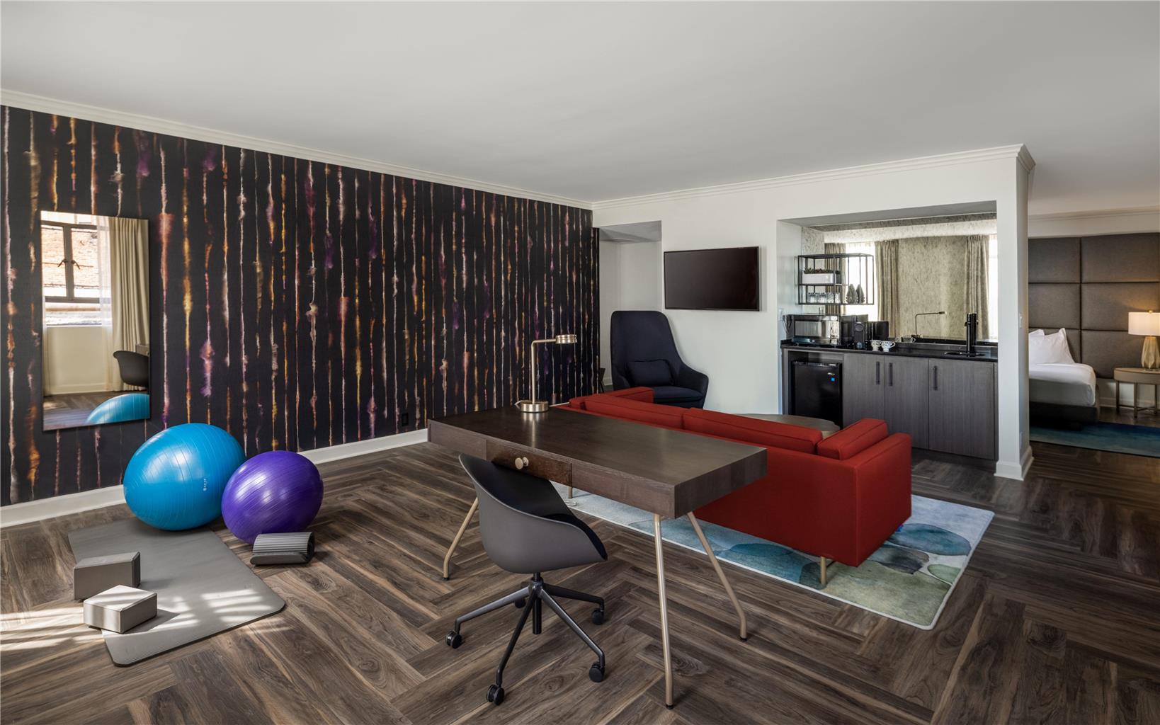 Guest room