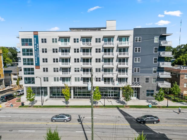 Images 555 Boulevard