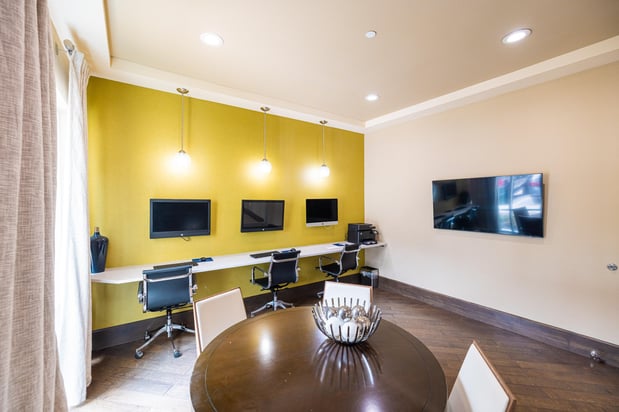 Images The Edge at Glade Parks Apartments